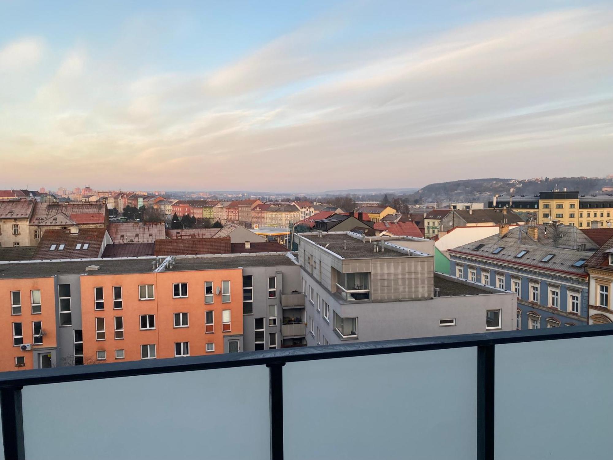 Penthouse Mit Balkon In Zentraler Lage In * Plzen