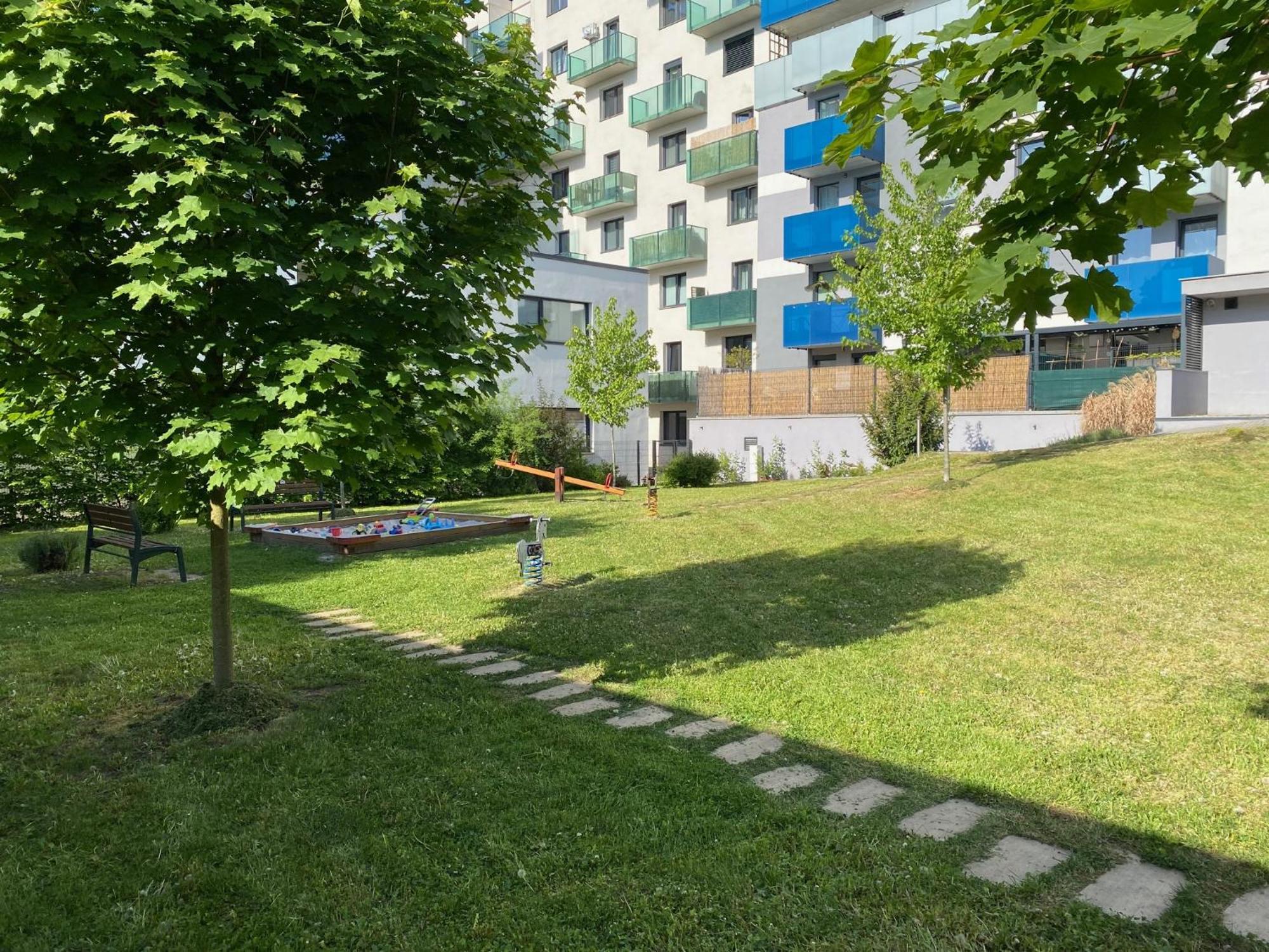 Apartmán Penthouse Mit Balkon In Zentraler Lage In Plzen